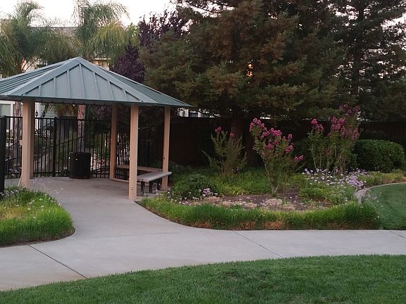 4th image of 778 Harold Smith Dr
