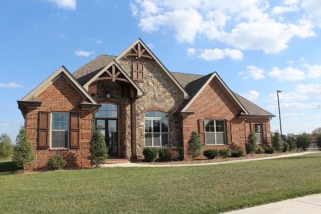 1st image of 1494 Beaumont Dr