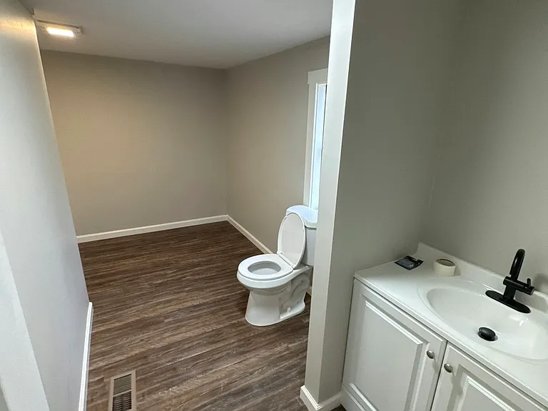 495 Holly Hill Rd — Photo 6