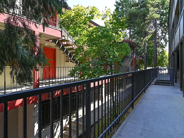 Hess Apartments — Photo 11