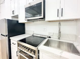 2161 W Washington Blvd, Los Angeles, CA 90018