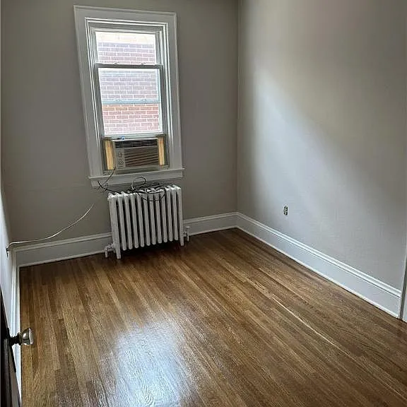 2242 Ferry St — Photo 8