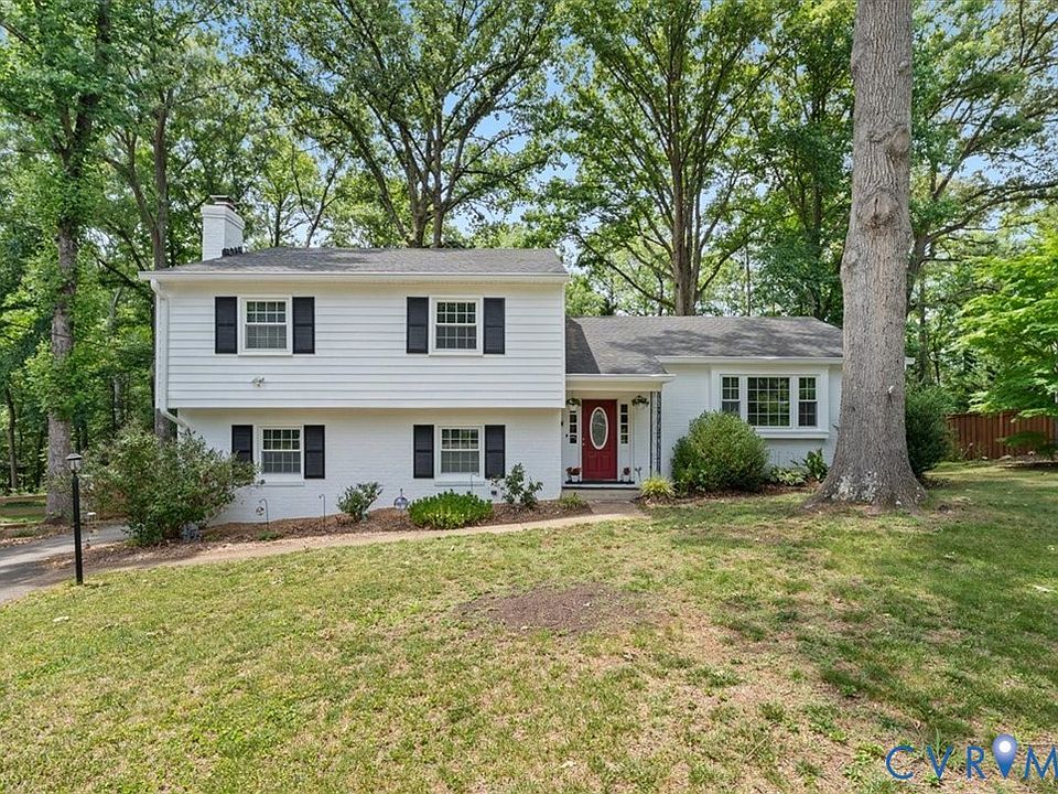 1st image of 806 Lakewater Dr