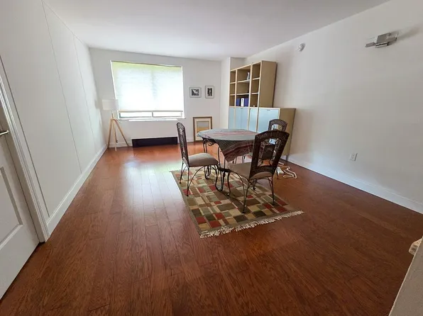 300 Rector Pl APT 2R, New York, NY 10280