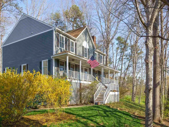 3225 Malbon Dr, Charlottesville, VA 22911