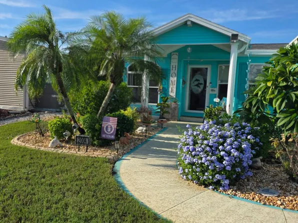 2004 Pier Dr, Ruskin, FL 33570