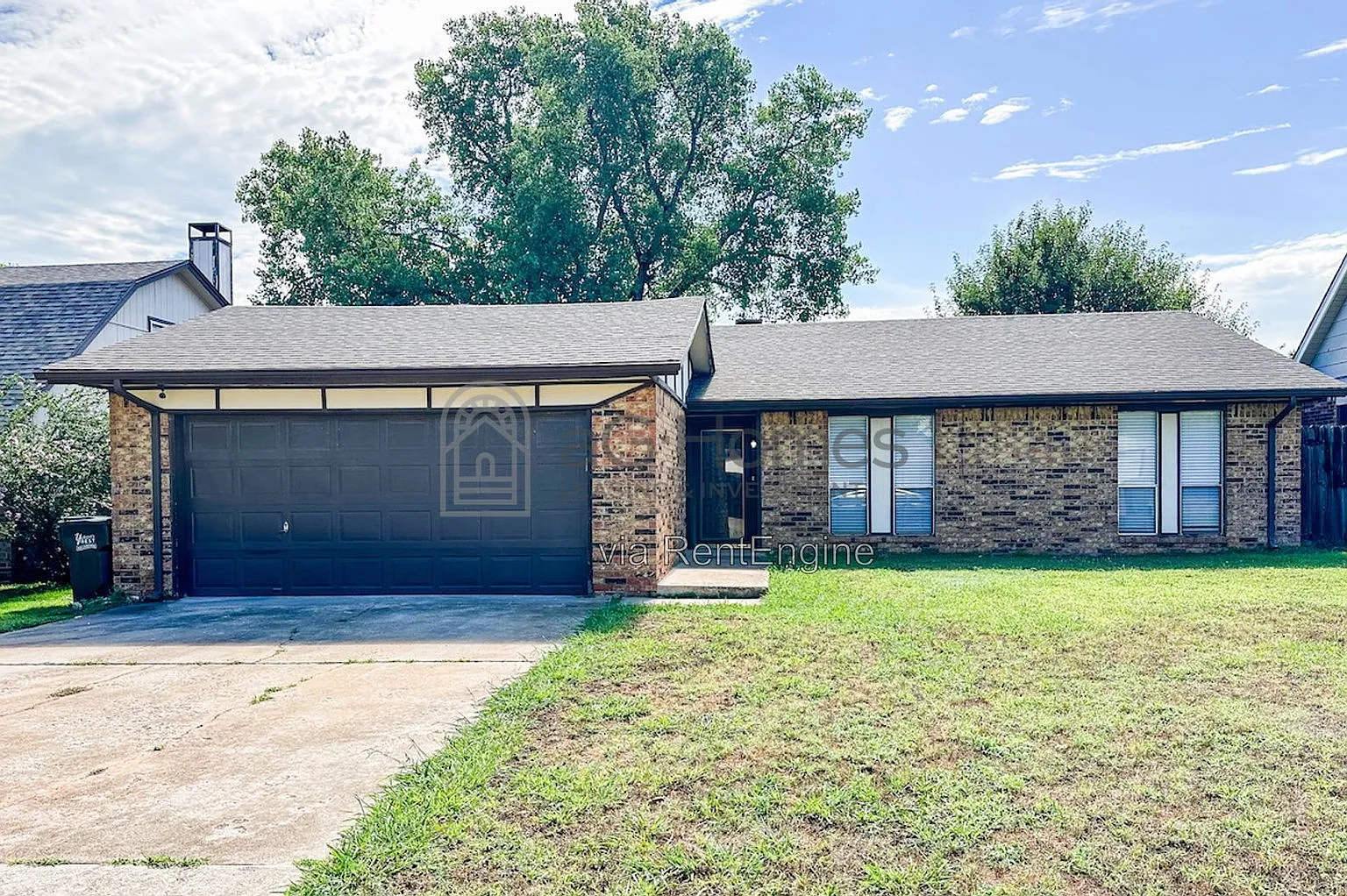 3 bed, 2.0 bath, 1466 sqft, $1,375 — Photo 1