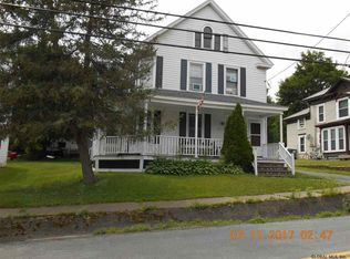 9 N Main St, Berlin, NY 12022