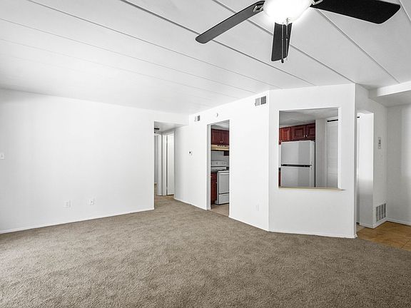 4th image of 2850 Washington Blvd #7