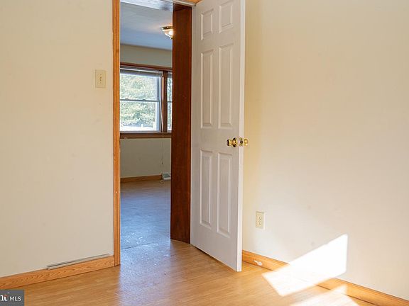 3rd image of 1452 Coles Mill Rd