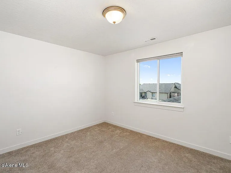 3921 N Lynn St — Photo 21