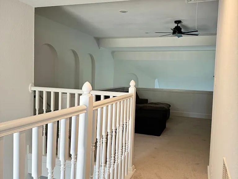 Plantation Ln — Photo 33