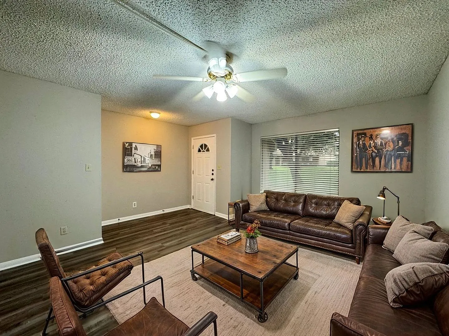 Great Condo for lease in North Austin! — Photo 4