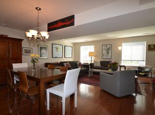 4115 S 4 Mile Run Dr UNIT A, Arlington, VA 22204