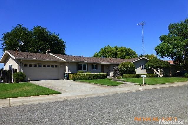 1st image of 92 Sanborn Dr