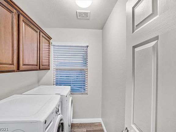 2nd image of 2024 Leatherbridge Ct