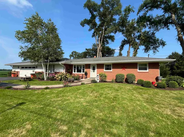 5989 Kelly Rd, Rockford, IL 61102