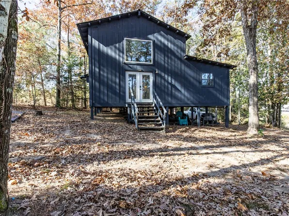 286 Carter Bight Landing Rd, Surrency, GA 31563