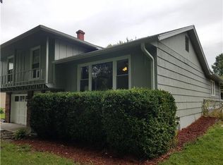 3513 Woodbury St, Independence, MO 64055