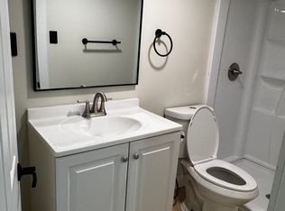 572-574 Carew St #1, Springfield, MA 01104