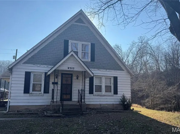 2717 Chestnut St, Hannibal, MO 63401