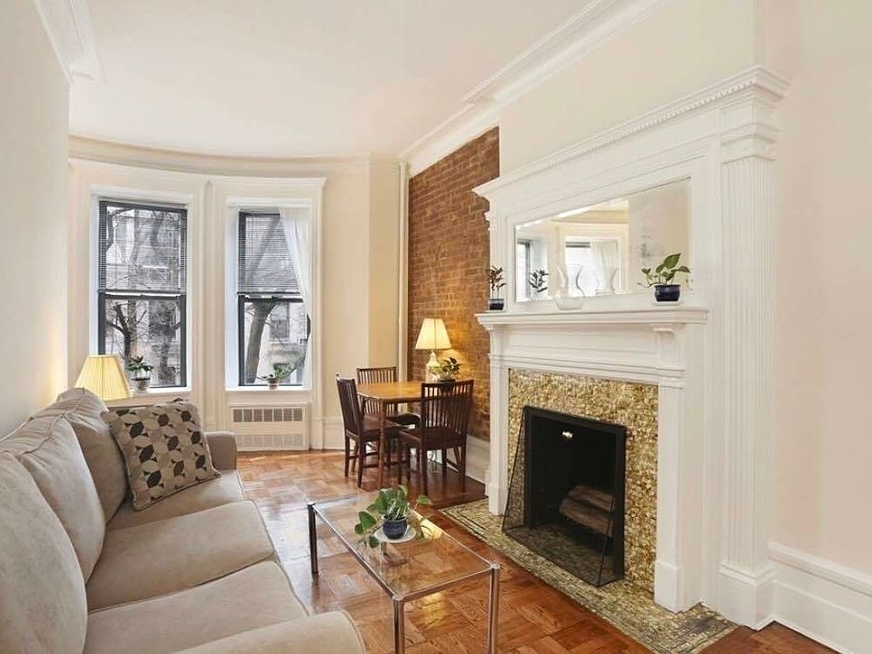 1st image of 11 W 95th St #3