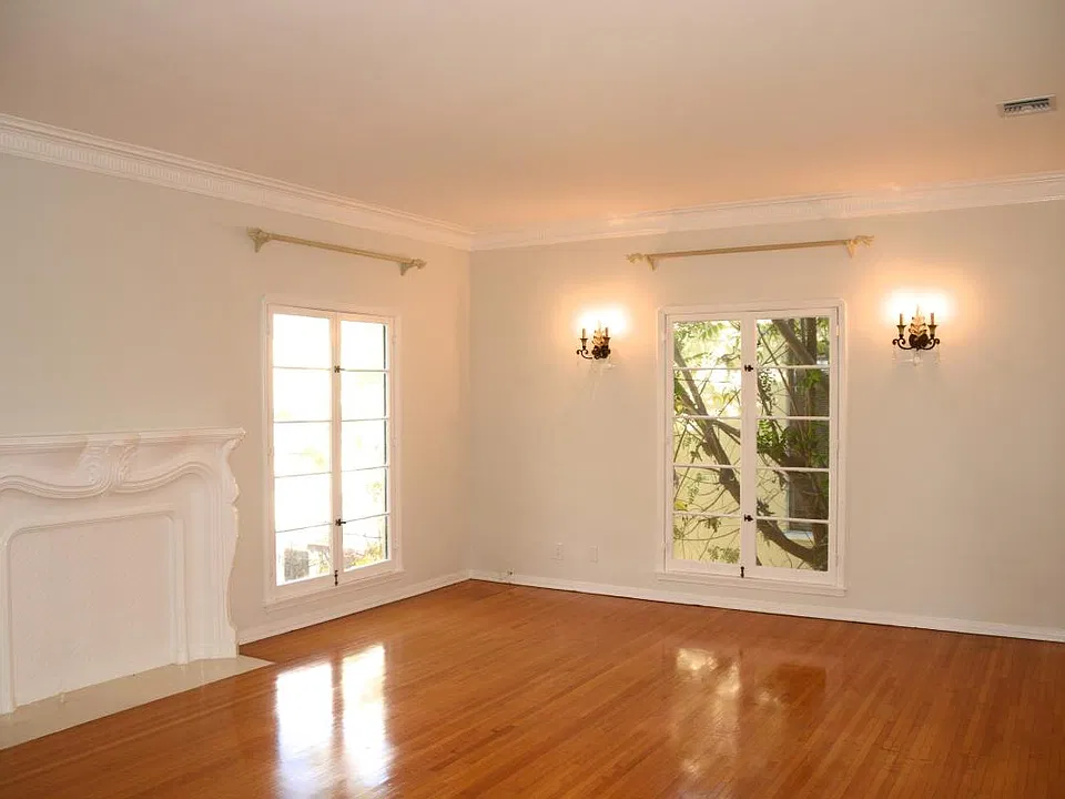 1220 S Alfred St