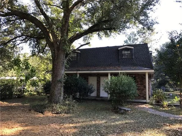 21096 Washington Ave #B, Abita Springs, LA 70420