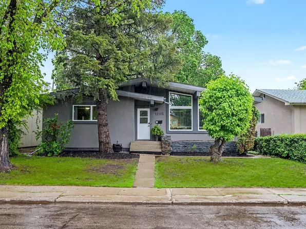 12115 40th Ave NW, Edmonton, AB T6J 0S4