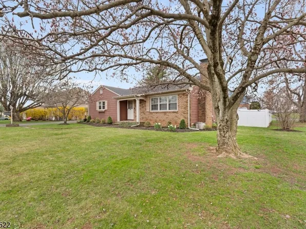 719 Brooklyn Ave, Raritan Boro, NJ 08869