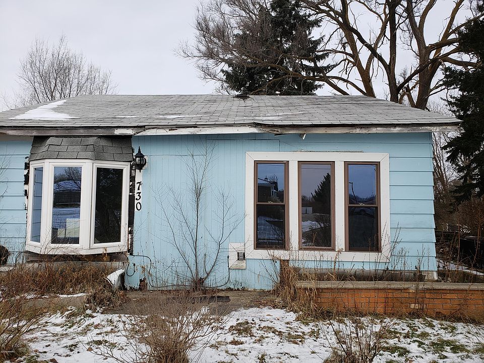 1st image of 730 Fuller Ave