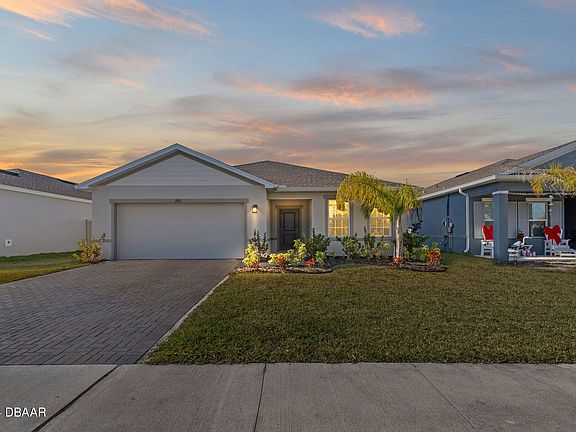 2nd image of 201 Eagle Harbor Way