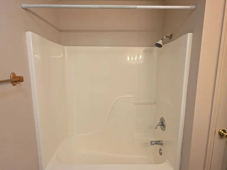 208 E F St #1 — Photo 14