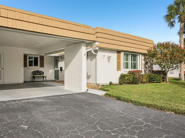 2731 Riverbluff Way #V-76, Sarasota, FL 34231