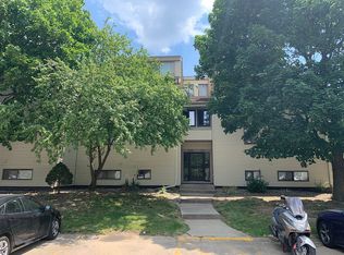 1911 Melrose Dr APT A, Champaign, IL 61820