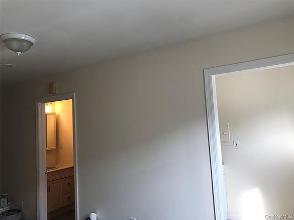 4th image of 27 Havell Street