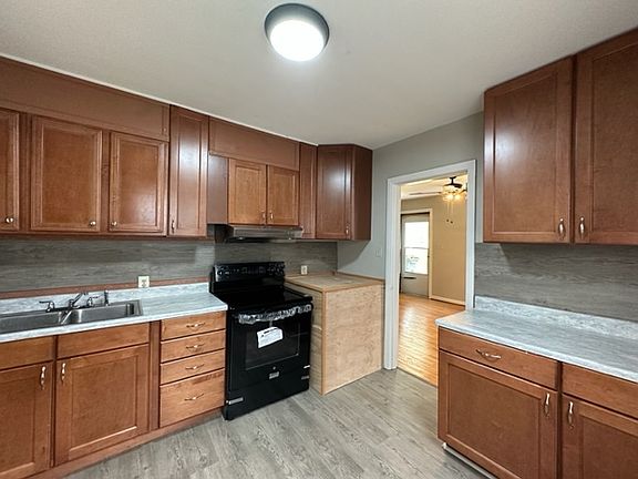 4th image of 1117 McCausland St APT A