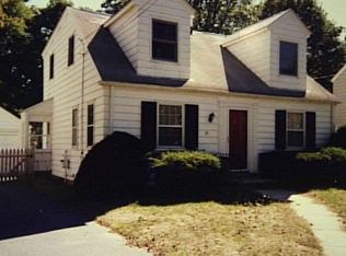 39 Green Acre Ln, Fairfield, CT 04937
