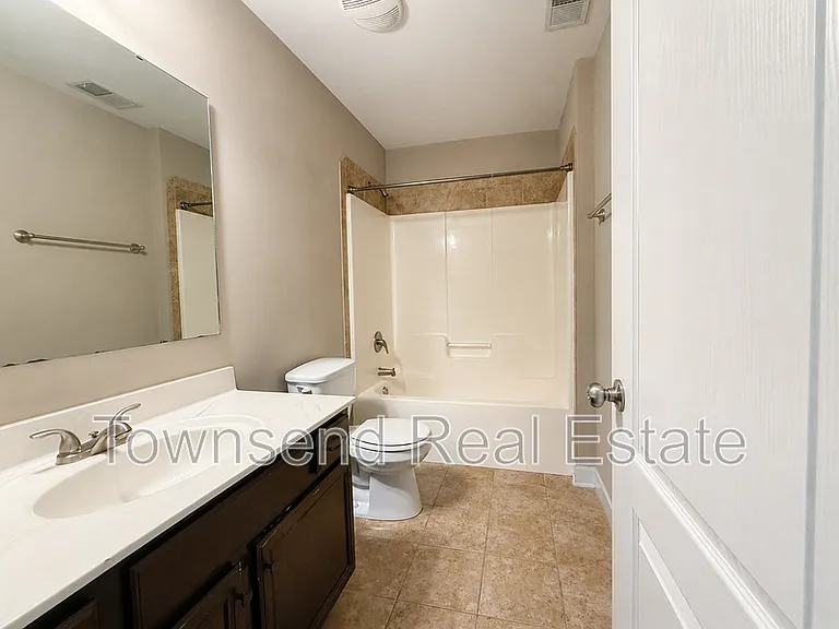 2817 Blockade Runner Dr — Photo 24