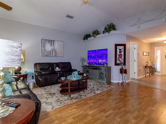 3rd image of 2124 GLEN HEIGHTS PLACE