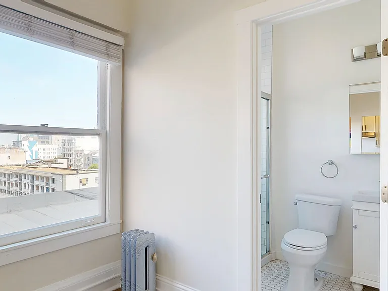 935 Ofarrell St #34 — Photo 7