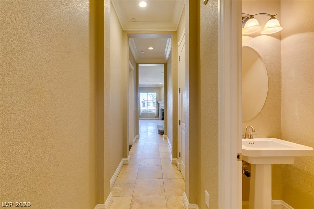 3 bed, 2.5 bath, 1594 sqft, $2,095 — Photo 4