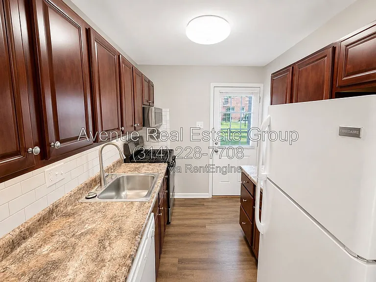 236 Solon Dr #C — Photo 5