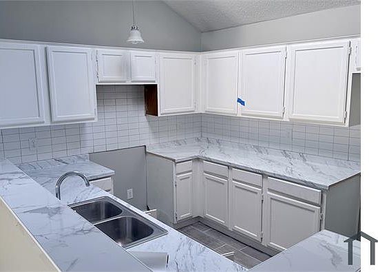 3rd image of 4342 Katrina Ln
