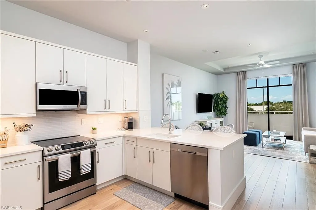 2 bed, 1.0 bath, 865 sqft, $15,750 — Photo 3