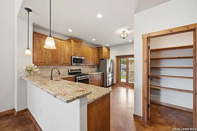 1694 Gruene Vineyard Xing — Photo 11