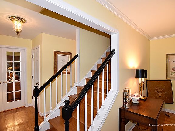 5th image of 107 Bedford Ln
