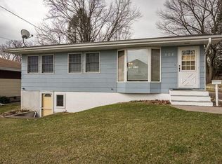 908 Leroy St, Muscatine, IA 52761