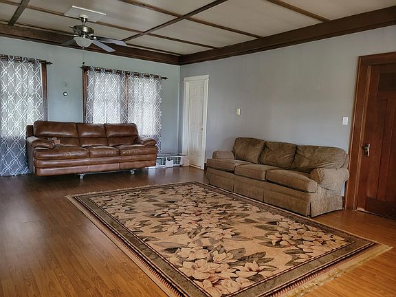 2nd image of 135 Sunrise View Ave