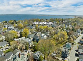 16 Chestnut St, Newburyport, MA 01950